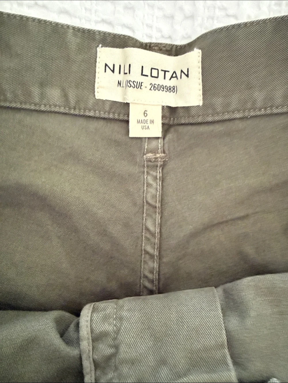 NILI LOTAN Shon Cotton Twill Barrel-Leg Size 6 Camo Olive Green color - Picture 3 of 12